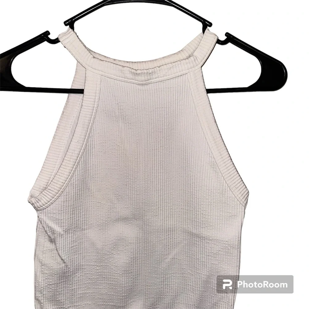 INTIMATELY FREE PEOPLE white ribbed halter neck tank top XS/S - Picture 3 of 5